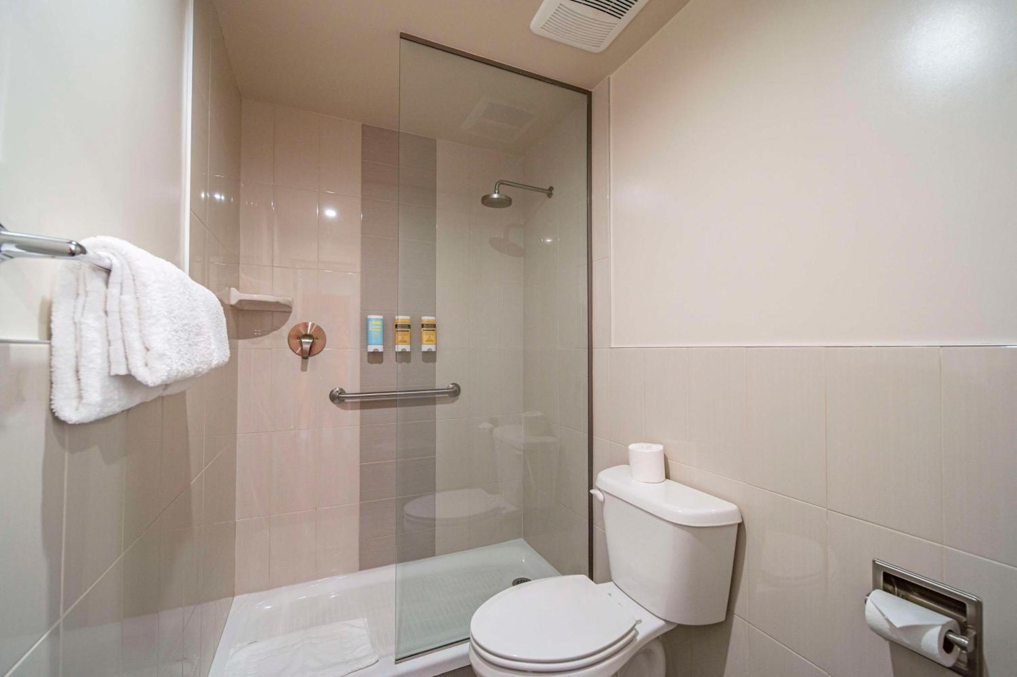 Hotel Western Dragon Gate 3*