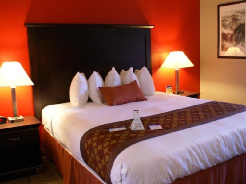 Hotel Western Dragon Gate 3*